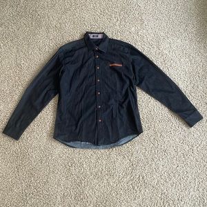 Men’s CoofAndy button down shirt.